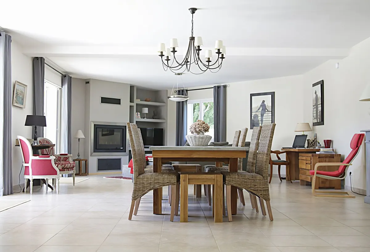 Rental-Friendly Cosy Living Room Ideas Without Drilling